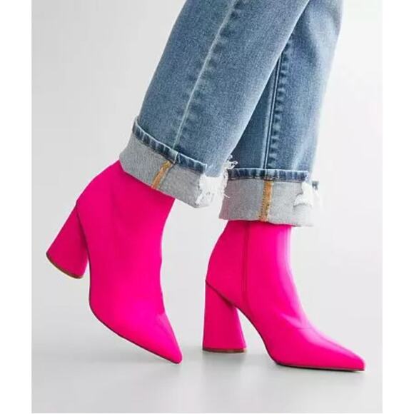 Steve Madden 6.5 Valyant Neon Pink Stretch Bootie 60s Style Ankle Sock Boots EUC - Picture 2 of 9